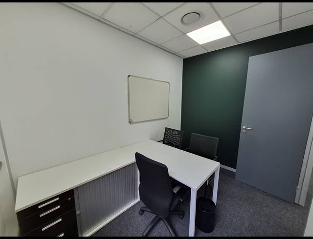 109M² OFFICE TO LET IN SANDTON CENTRAL